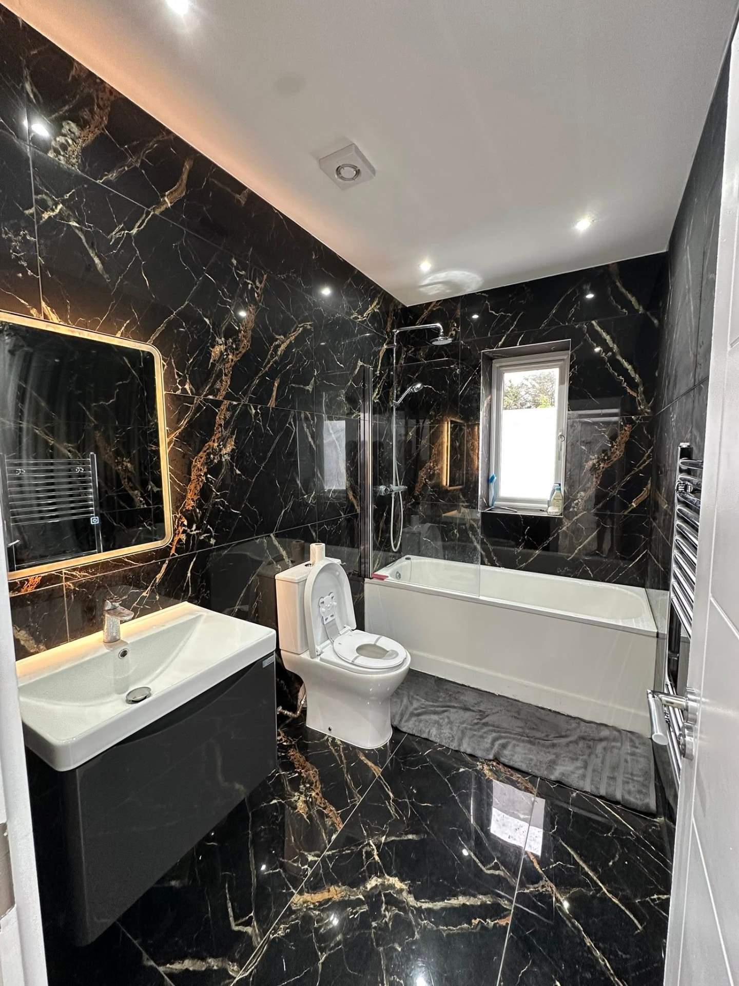 Bathroom & Kitchen Renovation